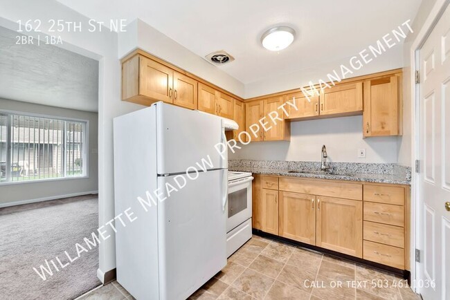 Building Photo - 162 25th St NE