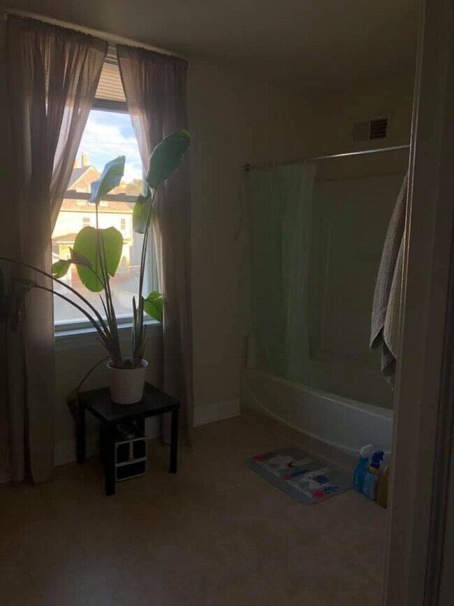 Upstairs bathroom - 1672 N Jackson St