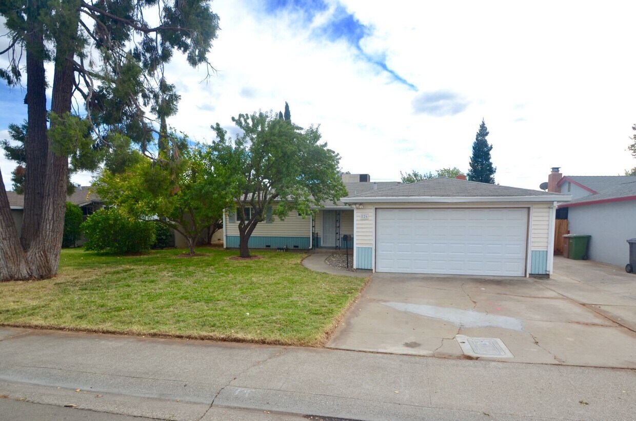 Primary Photo - 826 Meladee Ln