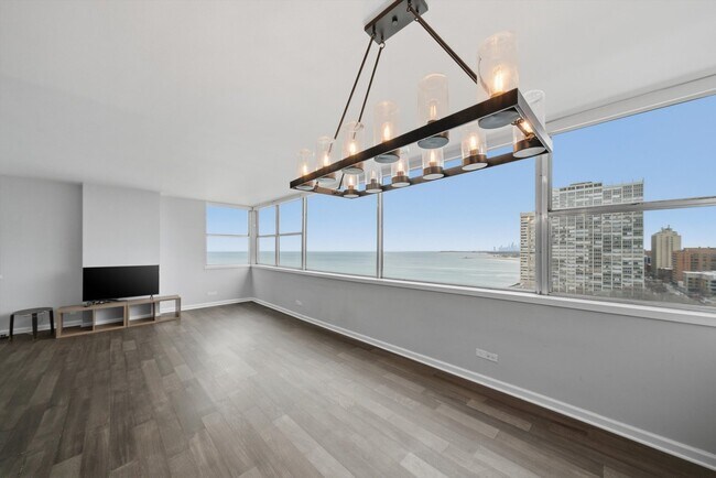 Foto del edificio - 6301 N Sheridan Rd