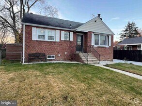 Building Photo - 4903 N Barnaby Ln