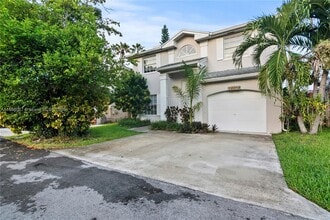 Building Photo - 10073 SW 117th Ct