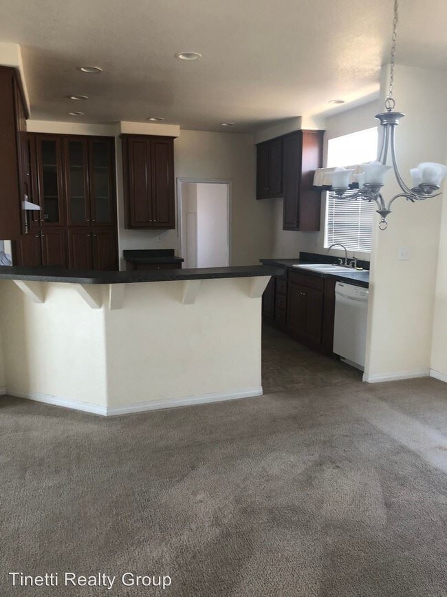 Foto del edificio - 6691 G St