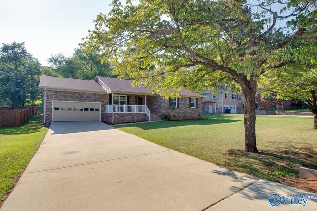 Building Photo - 215 Nancy Rd
