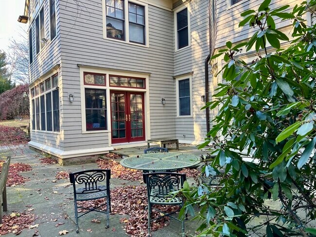 Foto del edificio - 28 Buckingham St