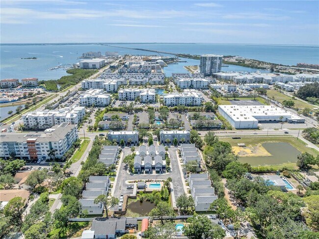 Foto del edificio - 4703 Jennings Bay Ct