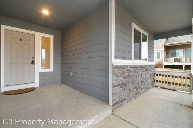 Building Photo - 5 br, 2.5 bath House - 2110 Peach Blossom Dr