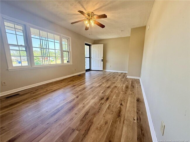 Foto del edificio - 832 Fresno Dr