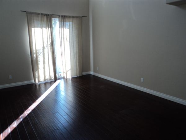Building Photo - 17871 Shady View Dr