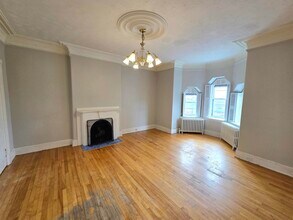 Building Photo - 184 Germain St