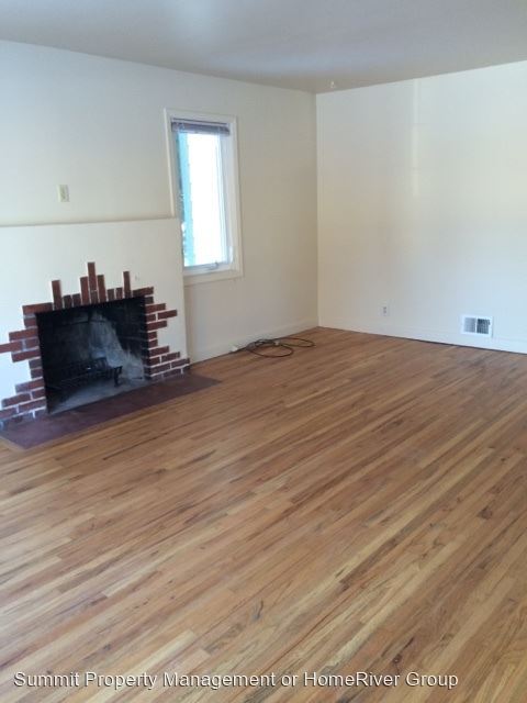 Foto del edificio - 4 br, 2 bath House - 541 Woodworth Avenue