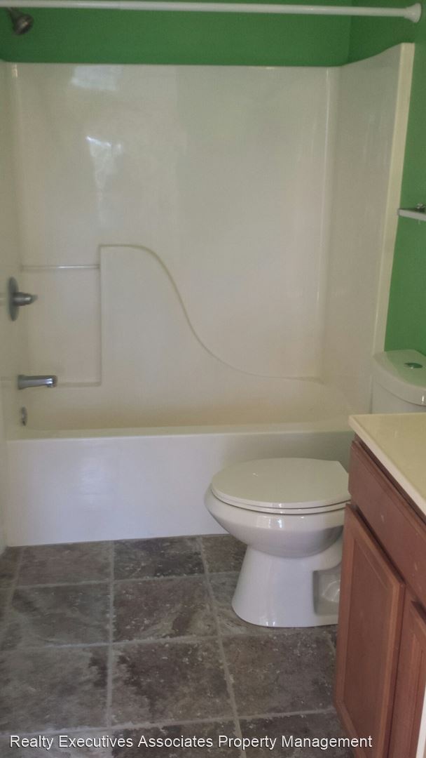 Foto del edificio - 3 br, 1.5 bath House - 503 Houston Street
