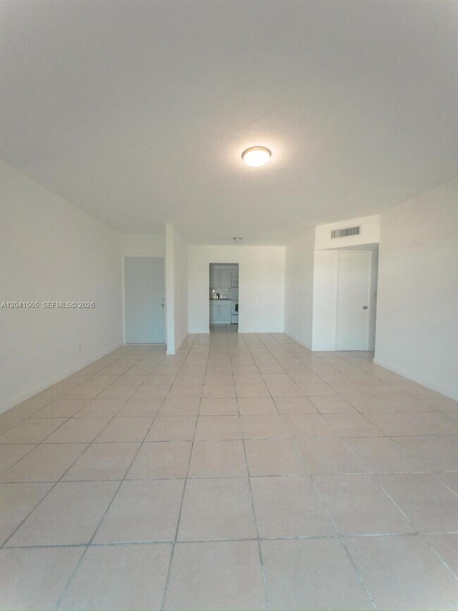 Foto del edificio - 13335 Arch Creek Rd