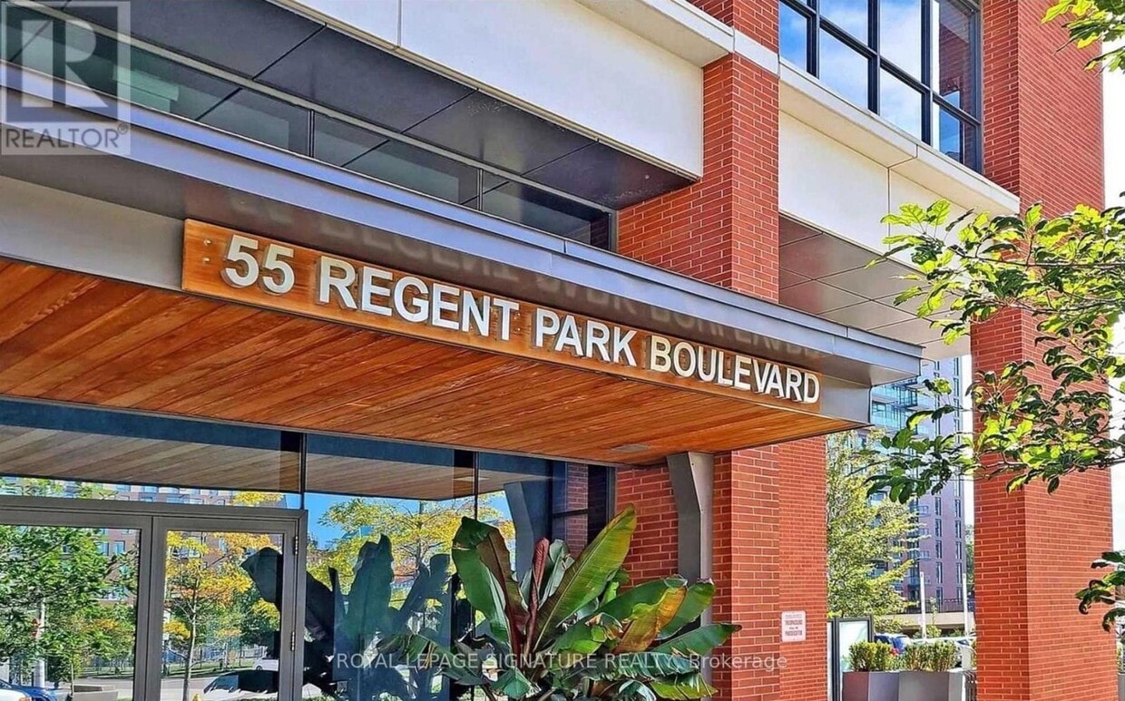 Photo principale - 55-2455 Regent Park Blvd