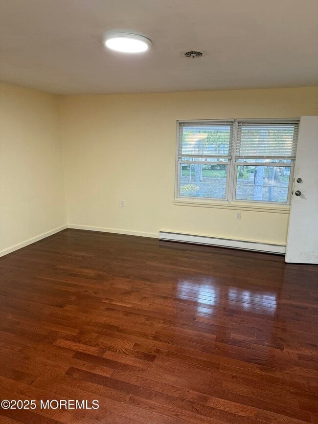 Building Photo - 42K Cambridge Ct