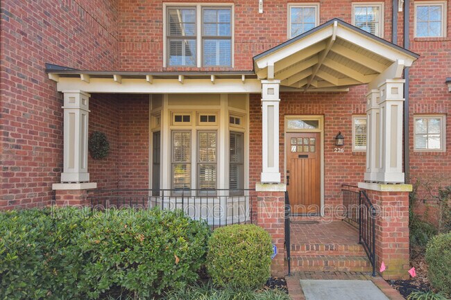 Foto del edificio - 226 Butler Ave