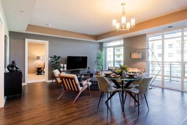 Building Photo - Mosaik