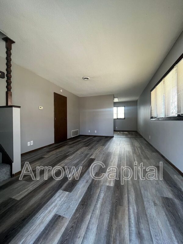 Building Photo - 2801 Pear St