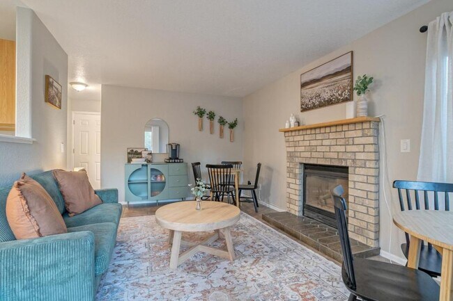 Foto del edificio - 13031 Dexter St