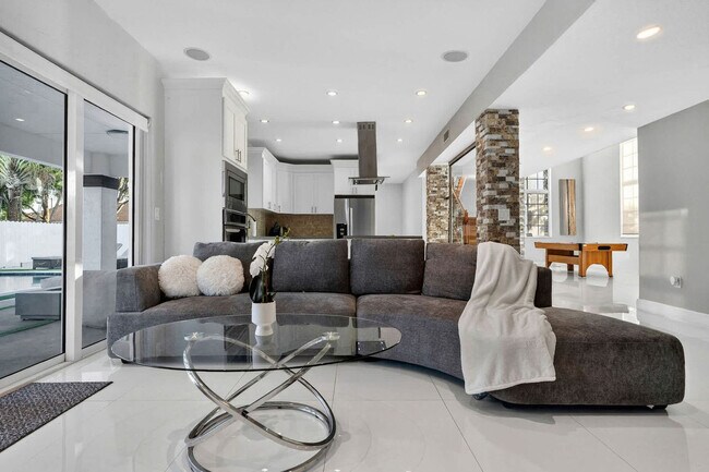 Foto del edificio - 5161 SW 159th Ct