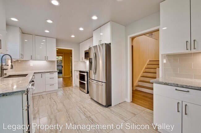 Building Photo - 3 br, 3 bath House - 2460 Sharon Oaks Drive,