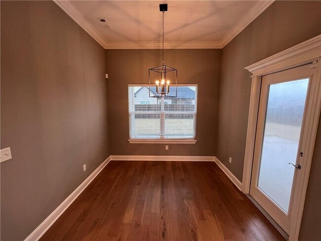 Building Photo - 5769 W Cane Hill Dr