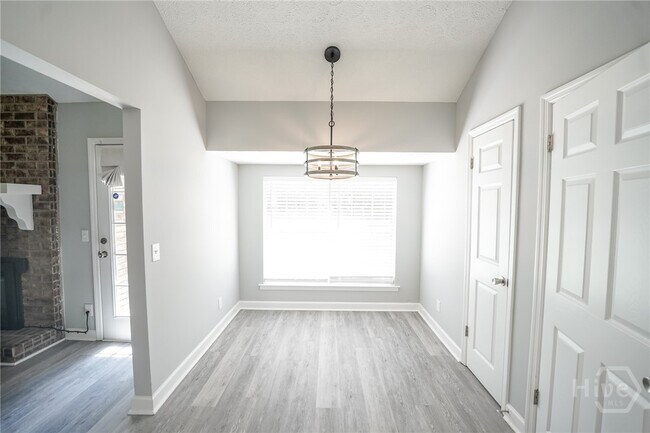 Building Photo - 536 Osprey Dr