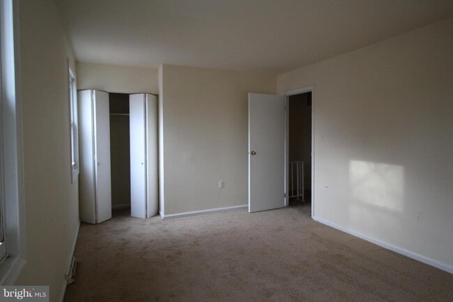 Foto del edificio - 8311 Irongate Way