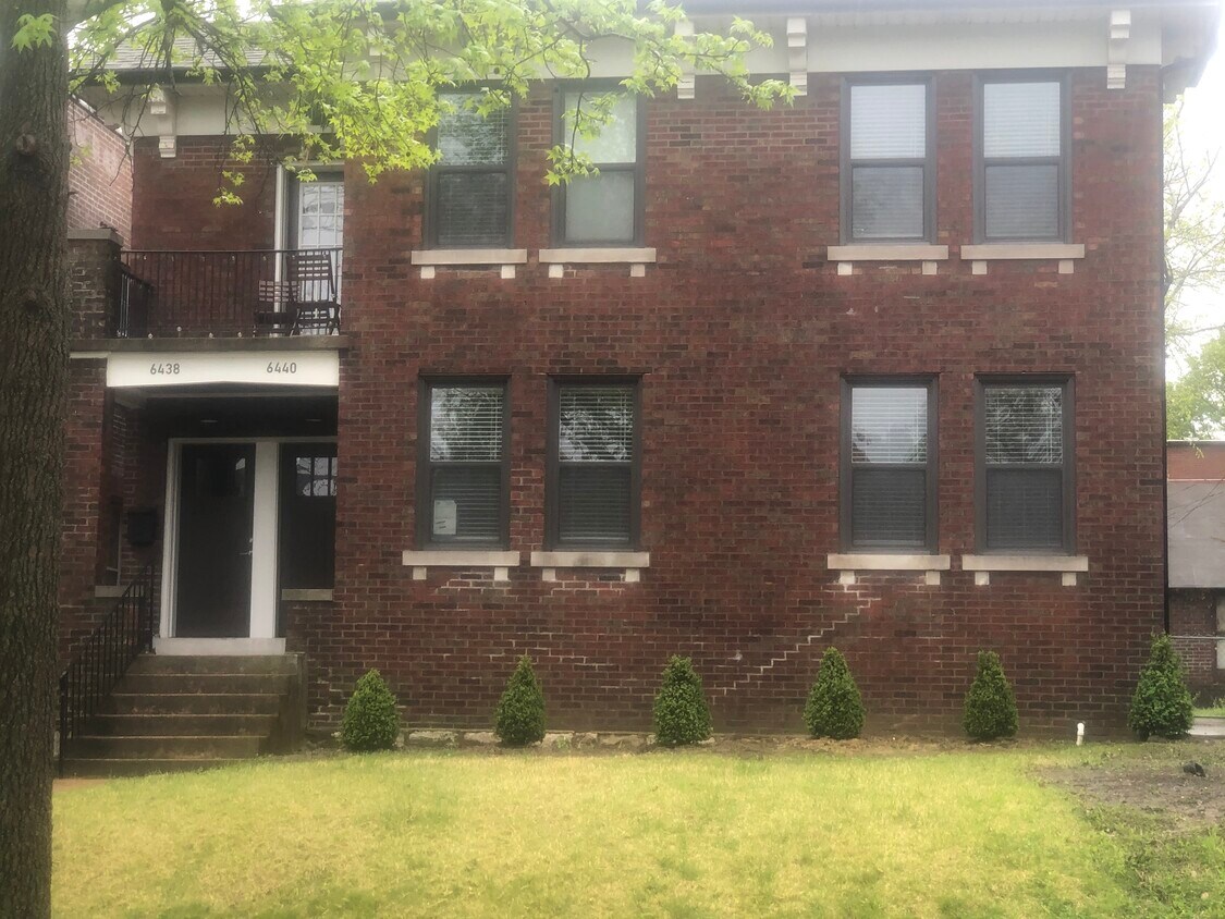 6440 San Bonita Ave Unit 1, Clayton, MO 63105 Apartments in Clayton