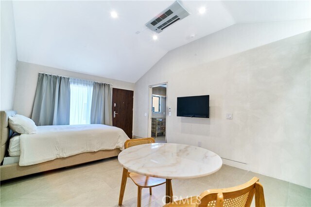 Foto del edificio - 1119 N Crestview Dr