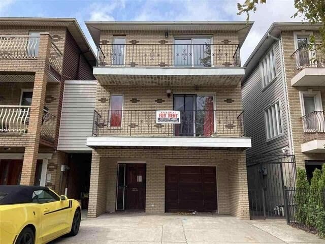 Foto principal - 2451 John F. Kennedy Blvd