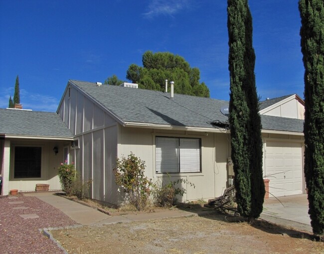 Building Photo - 2BR/2BA/1037 sq.ft. townhome in Sierra Vis...