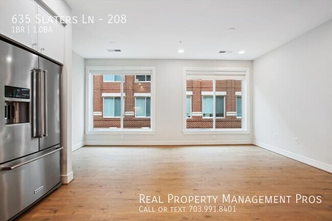 Building Photo - RARELY AVAILALE LARGEST 1 BD+DEN + 2 GARAG...