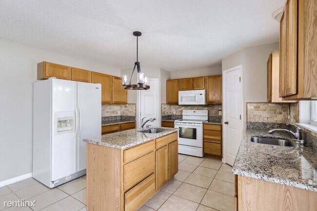 Building Photo - 4 br, 2 bath House - 1113 Saint Tropez Cou...