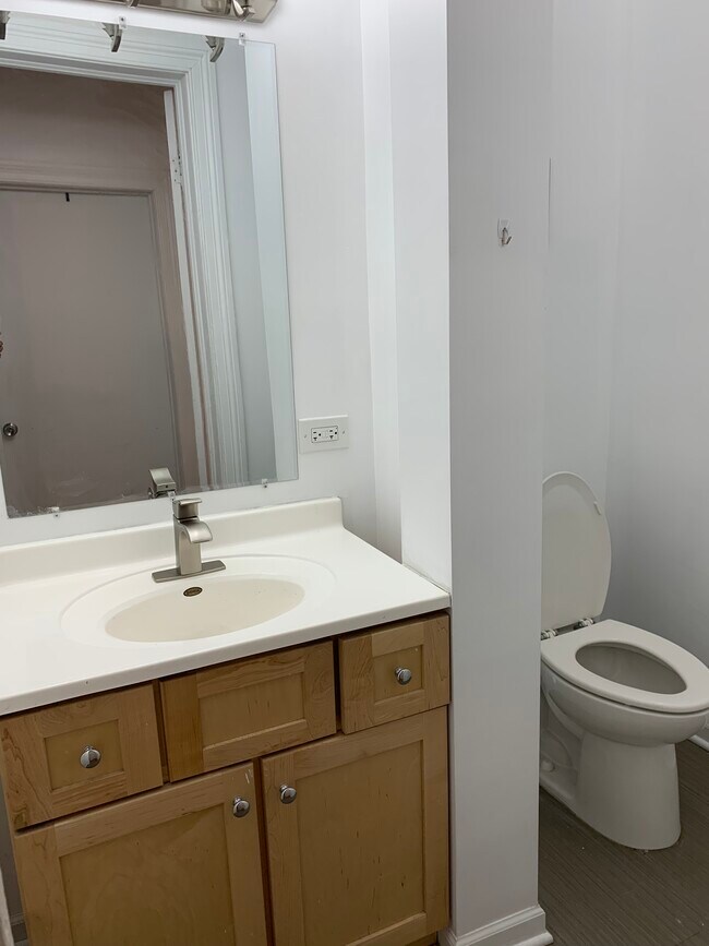 Bathroom - 1906 S Union Ave