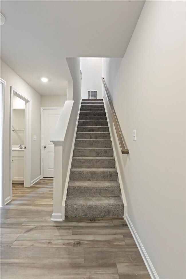 Building Photo - 331 Sandy Bottom Cir