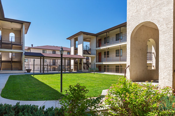 Primary Photo - 2330 Acero Ave