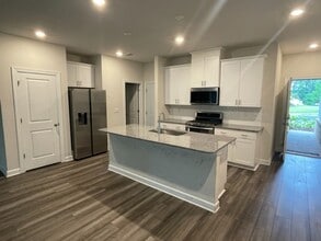 Building Photo - 2517 Greenmarket Dr