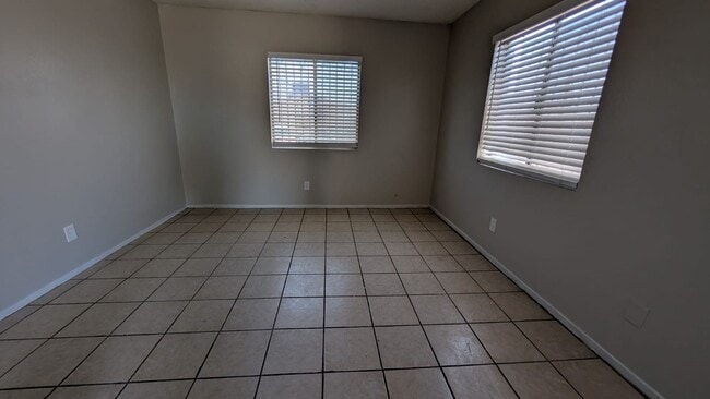 Building Photo - magn2524(NLV-W)  (PRB)