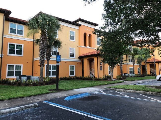 Foto del edificio - APARTMENT FOR RENT IN THE BEST AREA OF ORLANDO