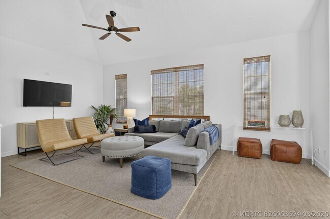 Building Photo - 1209 Mainsail Cir