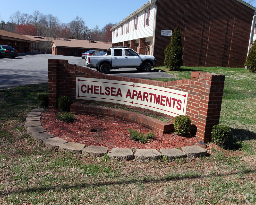 Entrada - Chelsea Apartments