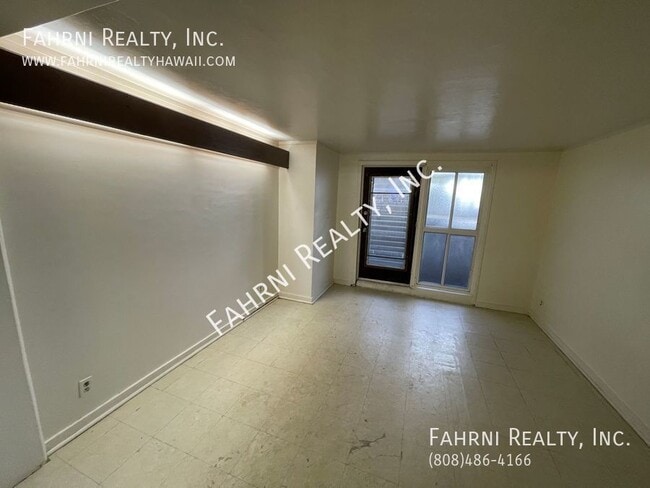 Building Photo - 1508 Kewalo St