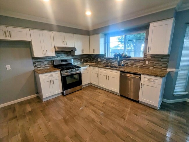 Foto del edificio - 4127 Swinden Dr
