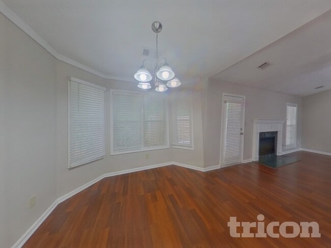 Foto del edificio - 11823 Harbour Town Pkwy