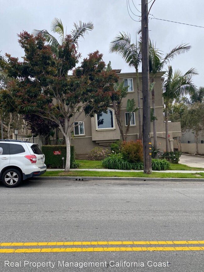 Building Photo - 3 br, 3 bath House - 320 E Imperial Avenue...