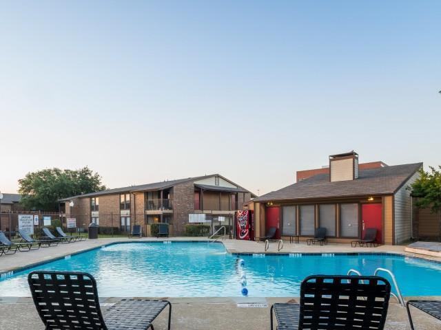 Foto del edificio - 8500 N Harwood Rd