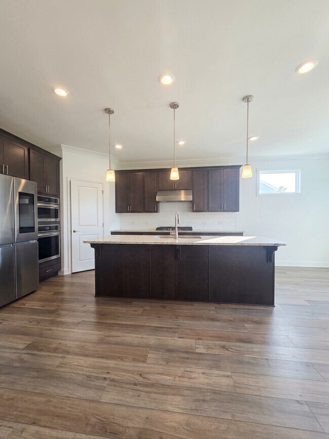 Foto del edificio - 384 Yardley Ln