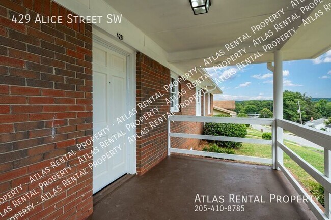 Foto del edificio - 429 Alice Street SW Bessemer, AL 35022