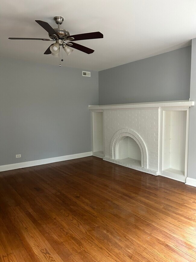 Foto del edificio - 8415 S Ingleside Ave